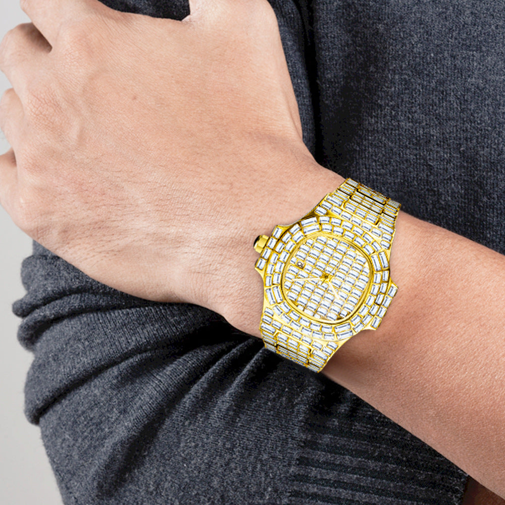 Men's Diamond-Cut Waterproof Quartz Watch with Date Display
